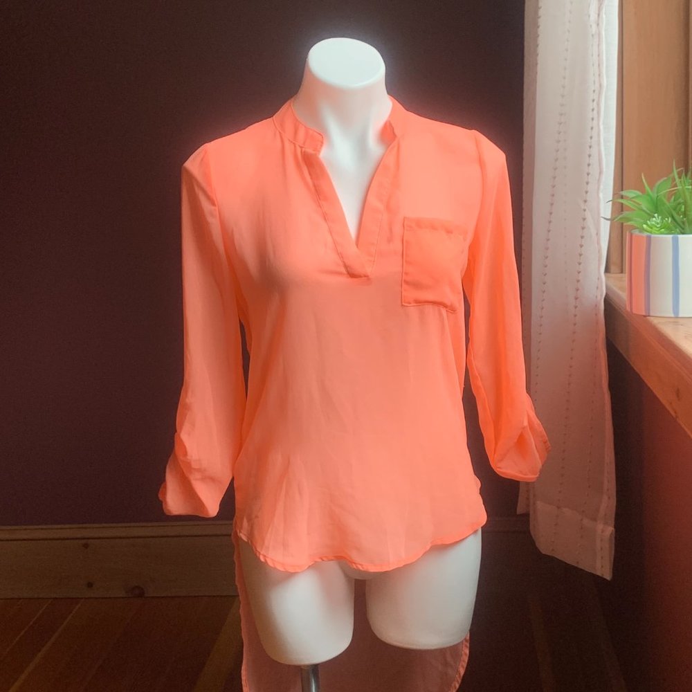 CHARLOTTE RUSSE Peach Hi-low Sheer Blouse Tunic XS